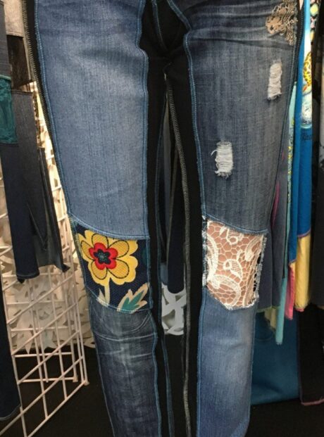 boho-flower-and-lace-jeans-1